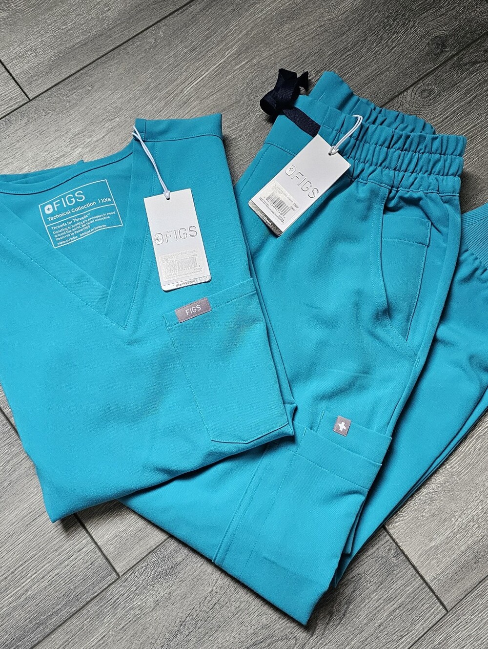 Women's Figs Teal Scrubs Set - XXS/XXSP- NWT